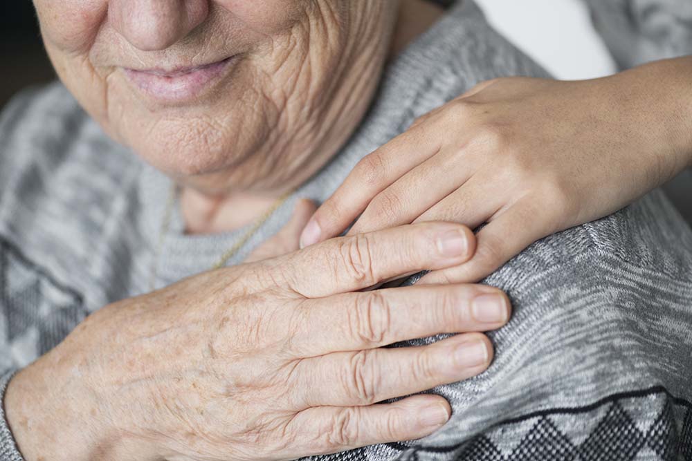 Aide pour les personnes âgées pour le maintien à domicile